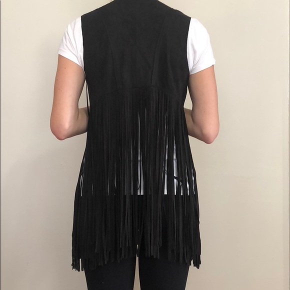 Fringe faux-suede vest - Picture 2 of 3